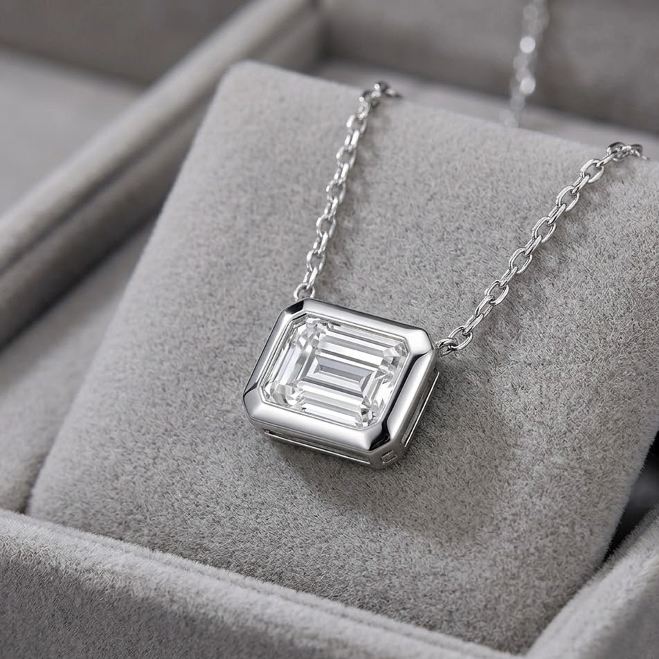 The Celine Emerald-Cut Moissanite Necklace | 1-Carat 18K Gold Vermeil