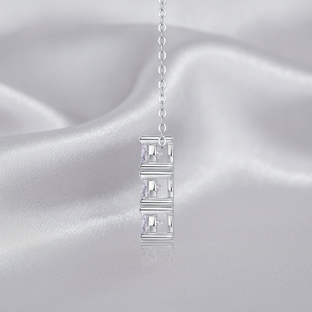 Platinum-plated S925 Silver Moissanite Circle Necklace