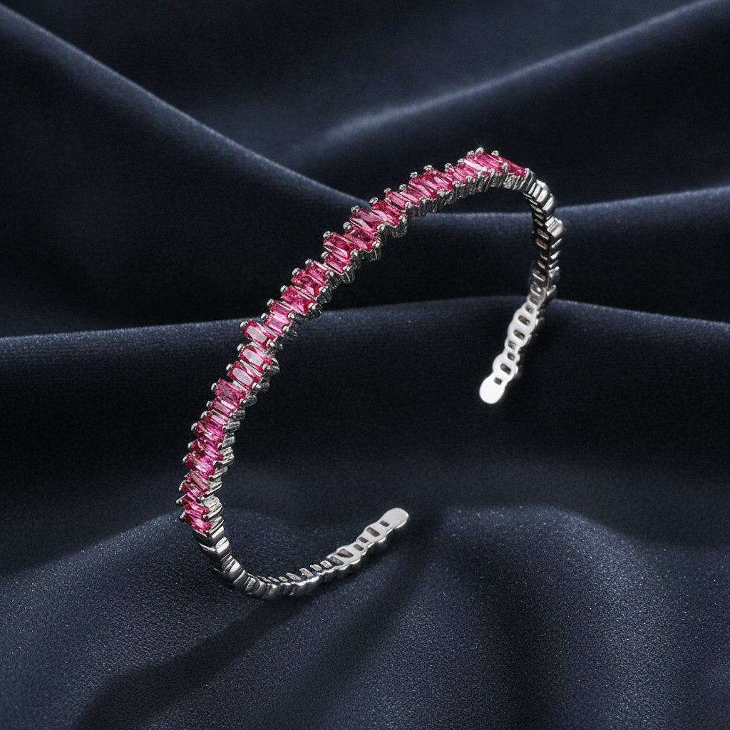 Micro-inlaid Zircon Light Luxury Bracelet for Ladies, in Red
