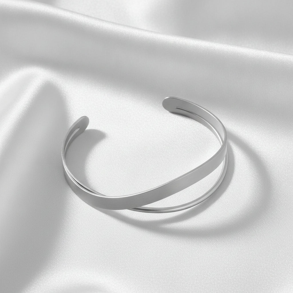 Women's Fashion Everyday Simple Normcore Understated Matte Electroplated Copper Bracelet, in Matt Silver