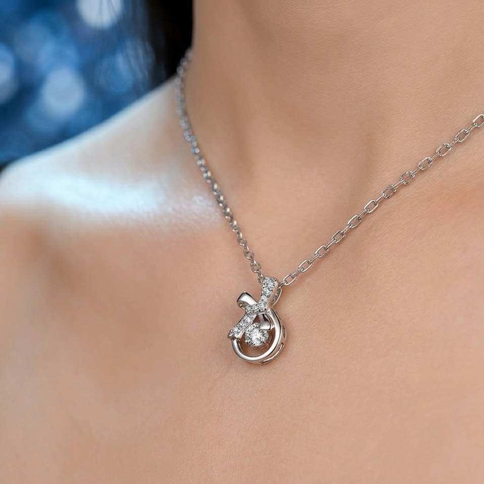 The Valery Kinetic Purse Necklace | 0.3ct Moissanite & S925 Silver