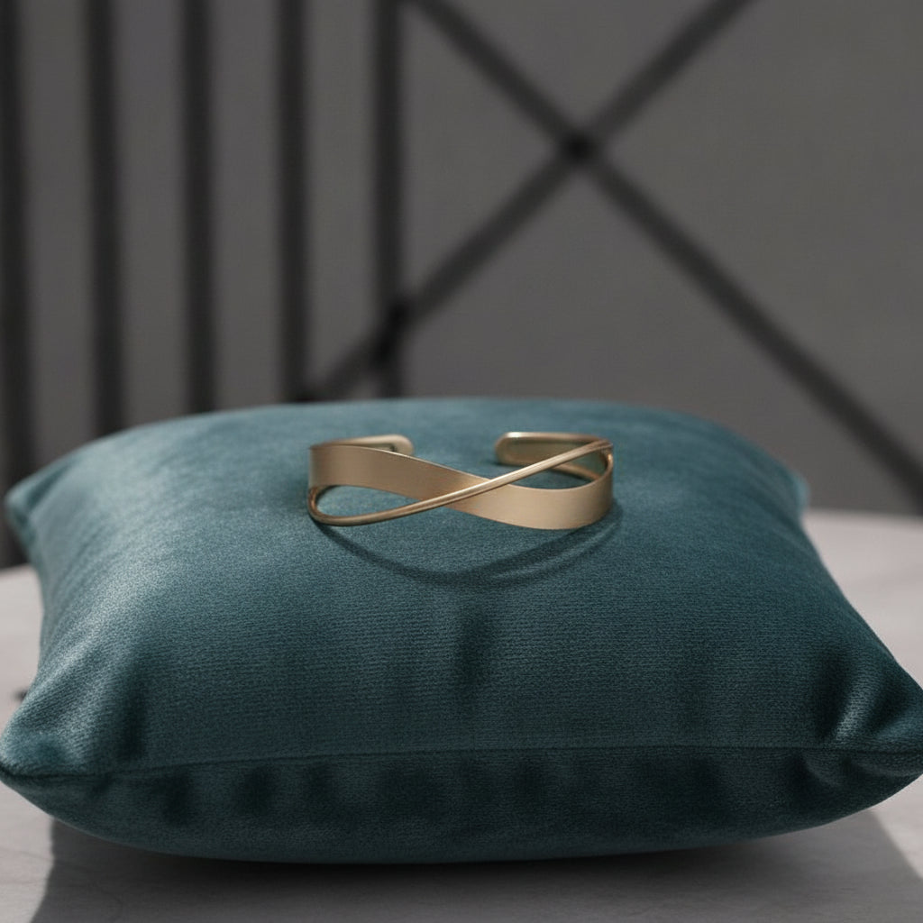 Women's Fashion Everyday Simple Normcore Understated Matte Electroplated Copper Bracelet
