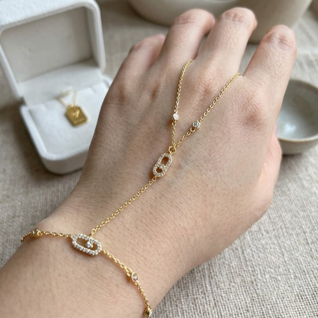 European Style Geometric Finger Chain Bracelet - Zircon Eye Copper Slave Bracelet for Women